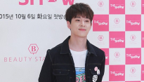 [메인포토] 보이프렌드 동현, ‘청 패션 어때요?’
