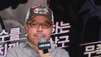 [메인포토] 윤태호 작가, ‘내부자들 관심부탁드려요!’