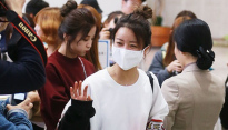[메인포토] 에이핑크 윤보미, ‘팬들에게 심쿵 손인사’