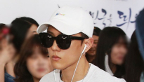 [메인포토] 아이콘 김동혁, ‘음악과 함께 입국’