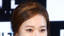 [메인포토] 엄지원, ‘투명한 도자기 피부’