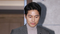 [메인포토] 정우성, ‘카메라 들고왔어요~’