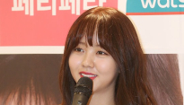 [메인포토] 김소현, ‘예쁘게 봐주세요’
