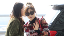[메인포토] 태티서 티파니, ‘마중 나온 팬들에게 따듯한 손인사’