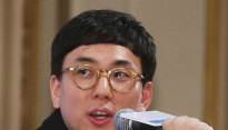 [메인포토]시크릿 메시지 설명하는 이승훈 PD