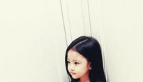 정시아 딸 서우, 곰인형과 커플룩 입고..'앙증맞은 미모' 과시