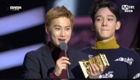 [2015 MAMA] 엑소, 남자 그룹상 수상 “3관왕 기쁘다”