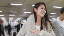 [메인포토] 메구리, ‘몸보다 큰 캐리어 끌고’