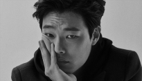 류준열, ‘겨울 남자’ 변신..시크한 눈빛의 ‘분위기 미남’