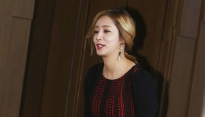 [메인포토] 최송현, ‘원피스는 짧고 계단은 높고!’