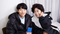 ‘응답하라1988’ 라미란-류준열, ‘모자케미’ 이어 ‘끈끈한 선후배 사이’ 눈길