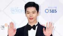 [메인포토] 육성재, ‘손 인사가 부끄러워~’