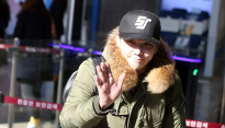 [메인포토] 손 인사하는 슈퍼주니어 강인