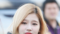 [메인포토] 트와이스 사나, ‘추위에 두손 꼭!’