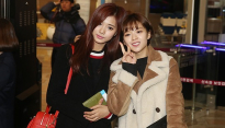 [메인포토] 트와이스 쯔위-정연, ‘장난스럽게!’
