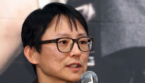 [메인포토] 질문에 답하는 전우성 감독