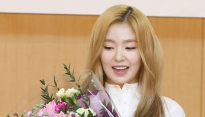 [메인포토] 레드벨벳 아이린, ‘여자는 꽃에 약해요!’