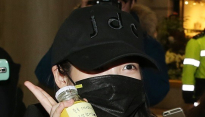 [메인포토] 아이유, ‘선물 고마워요’