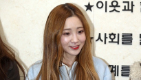 [메인포토] 러블리즈 유지애, ‘꽃 미소 날리며’