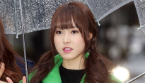 [메인포토] 여자친구 유주, ‘무표정 브이!’