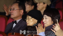 [메인포토] 의료법 개정 공청회 추진 라이브 콘서트 찾은 故 신해철 가족