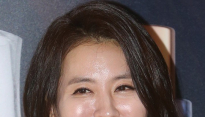 [메인포토] 이일화, ‘당겨도 무결점 피부’