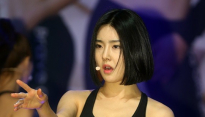 [메인포토] 브레이브걸스 유나, ‘애절한 손 동작’