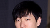 [메인포토] 인사말하는 김신영 PD