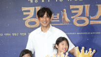 [포토] 오지호, '자랑스러운 아들과 딸'