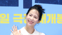 [포토] 조여정, '좀비 헌터로 열연'