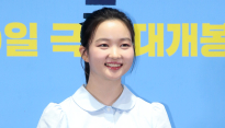 [포토] 최유리, '매 촬영마다 수 시간 좀비 분장'