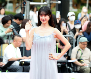 이요원, 20대 딸의 엄마라니