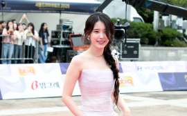 아이유, 가수도~배우도 모두 탑 오브탑