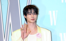 변우석, 손만 들어도~